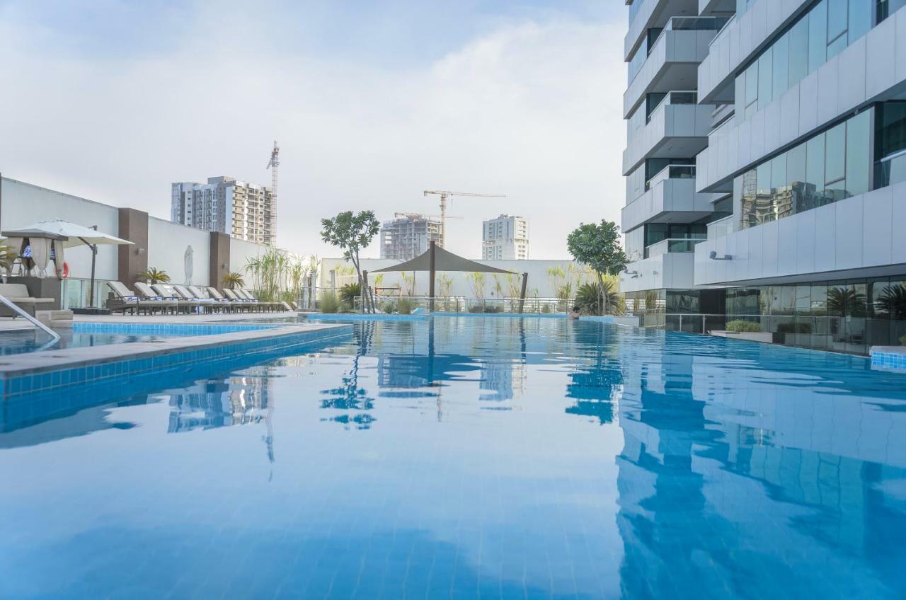 Oskena Vacation Homes - Waterfront Downtown Дубай Екстер'єр фото